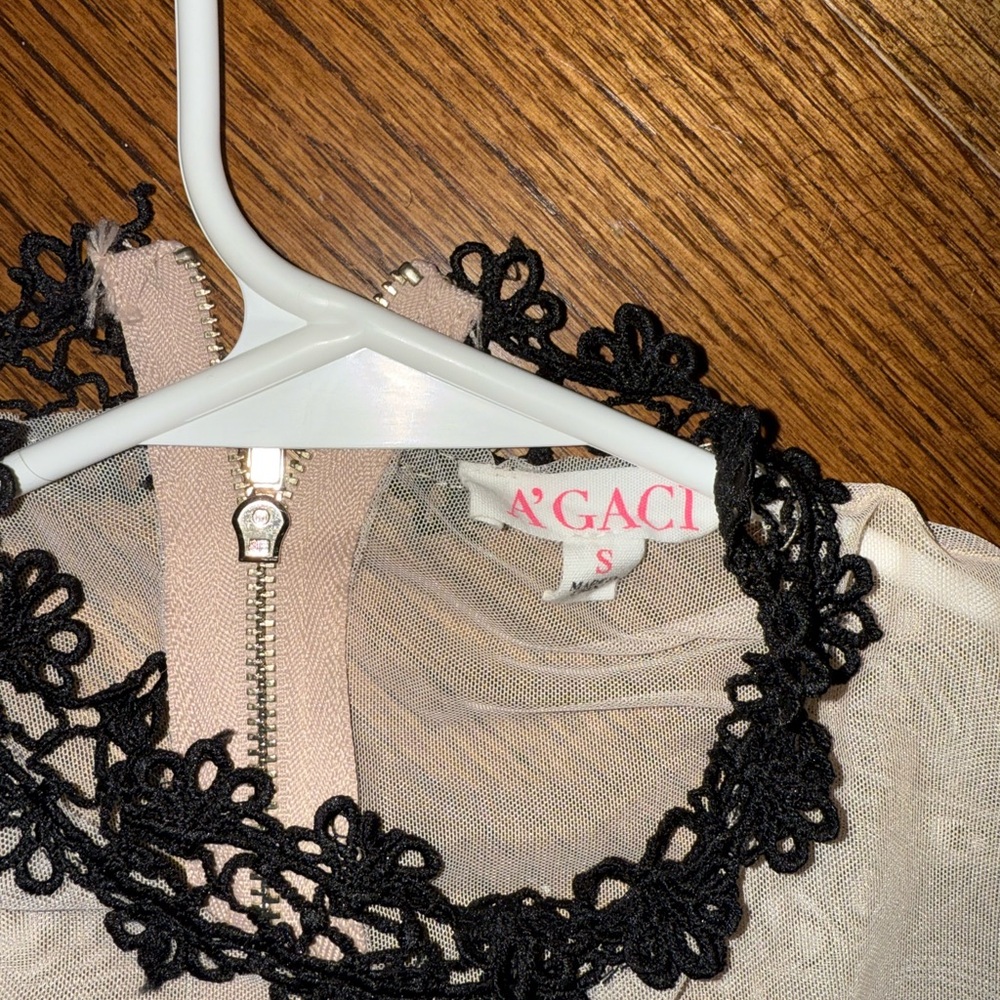a'gaci Black and Cream Embellished Crop Blouse - Picture 4 of 5
